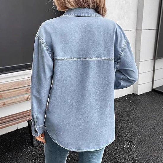 Damska oversize denimowa koszulowa kurtka in Washed Look z Chest kieszeniami i Full guzikami listwą Lumaza