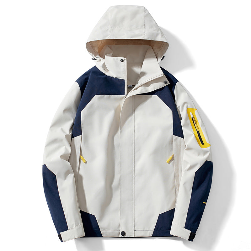 Męska technical softshell kapturemed kurtka z kontrastowy panels i zamkiemed rękaw kieszenią