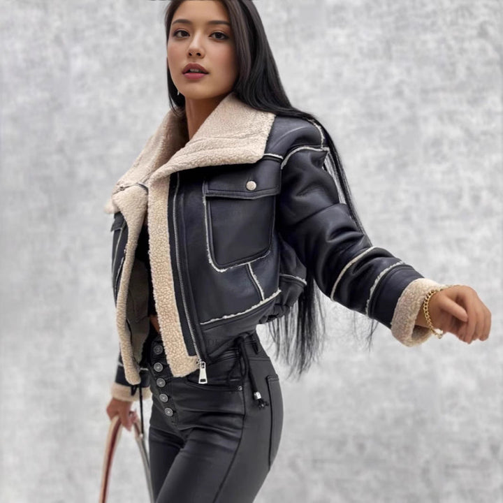 Damska krótka biker kurtka z teddy lining i kontrastowy seams Lumaza