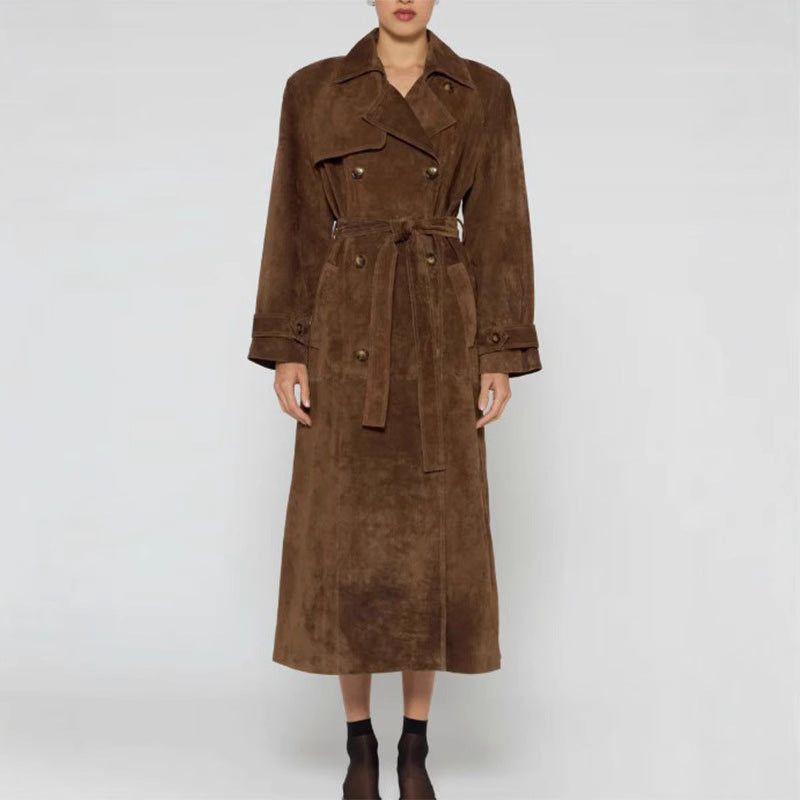 Damska długa Suede kurtka in a Minimalist Trench Look z Soft Lapels Lumaza
