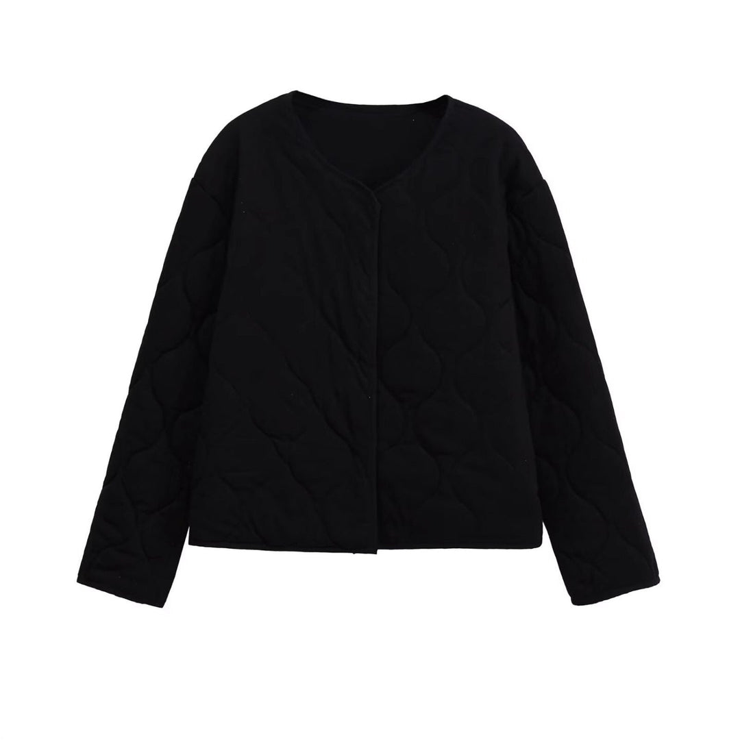 Damska Pikowana Krótka Kurtka w Oversize Krój z Okrągły Dekolt i Wave Stitching