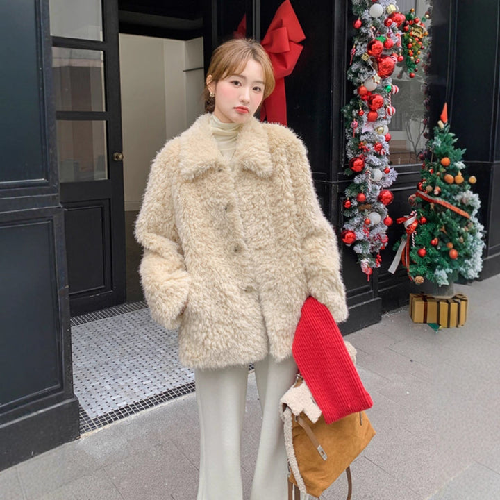 Damska krótka Teddy płaszcz z Cozy Faux Fur Texture i Classic kołnierzem Lumaza