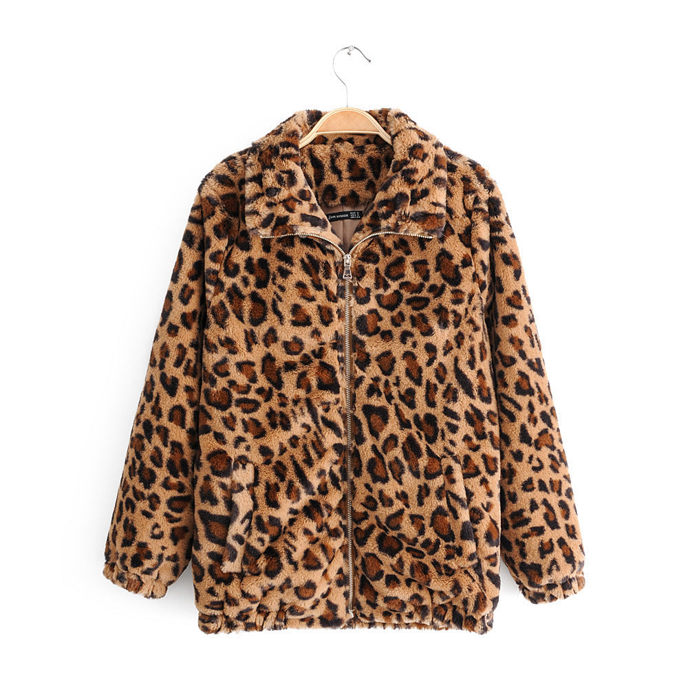 Damska faux fur kurtka z leopard print, full zamkiem i elastic dołem Lumaza