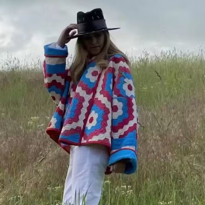 Damska pikowana kurtka in Patchwork Design z boxy oversize Silhouette Lumaza