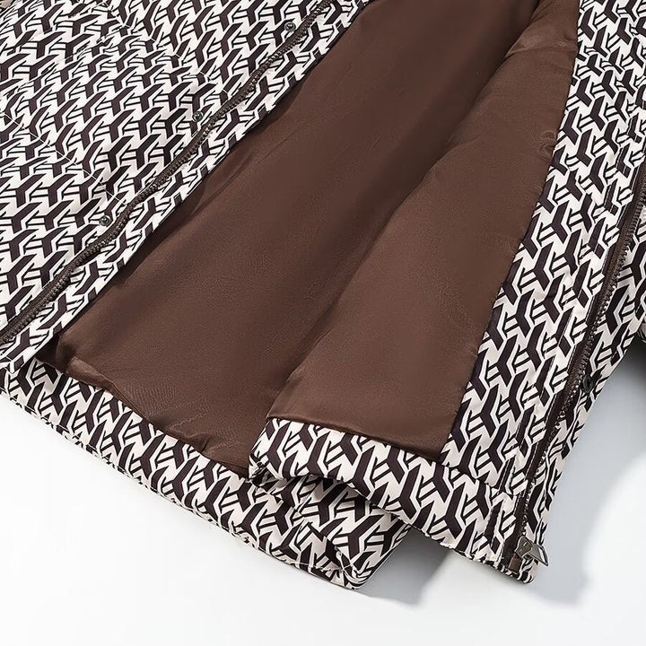 Damska pikowana kurtka z wysokim kołnierzem i graphic jacquard pattern Lumaza