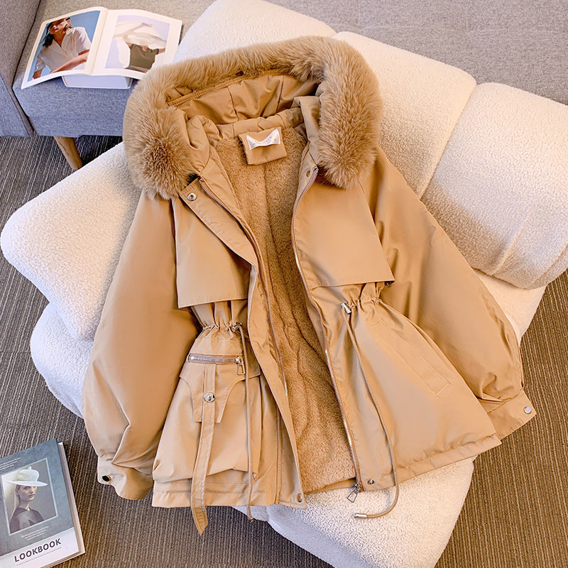 Damska krótka funkcjonalna parka z ściągaczem waist, detachable faux fur kołnierzem, i asymmetrical kieszeniami Lumaza