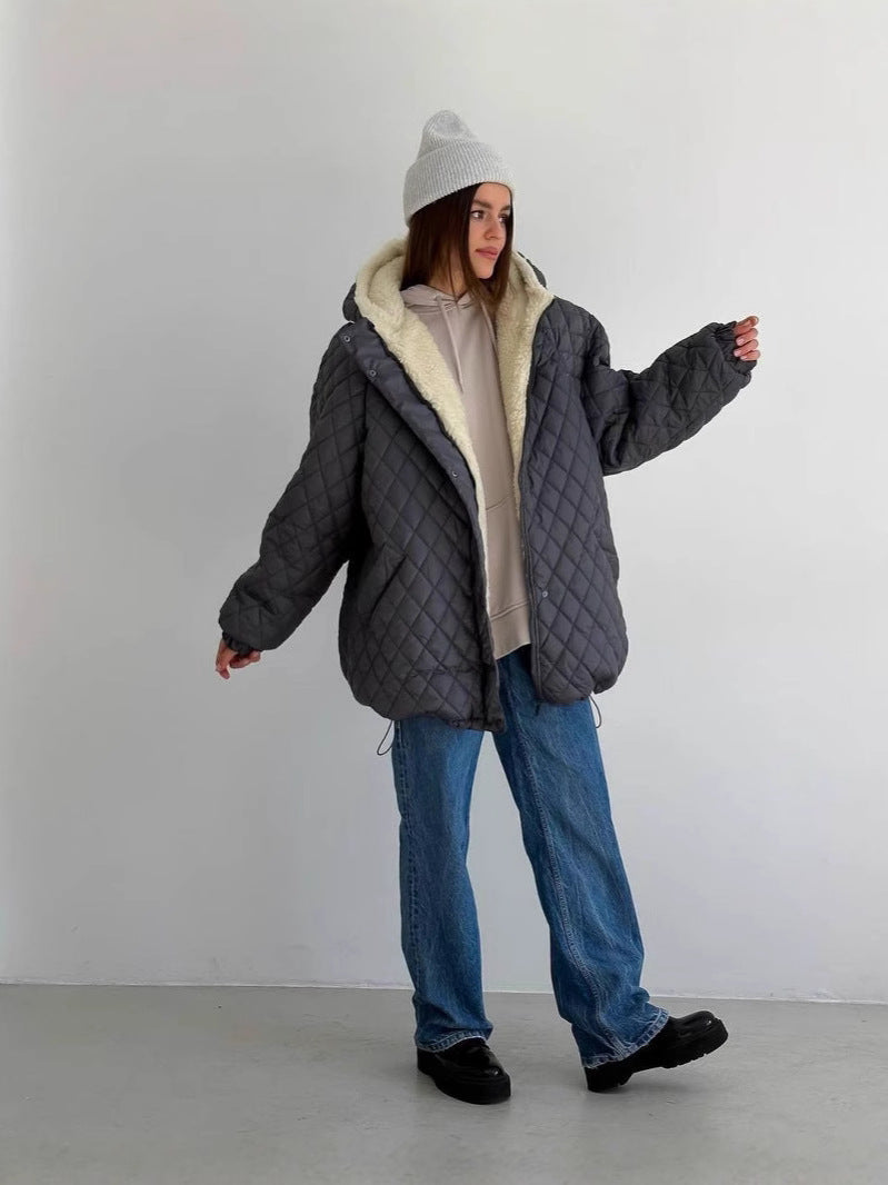Damska oversize pikowana kurtka z Teddy Lining i Hood Lumaza