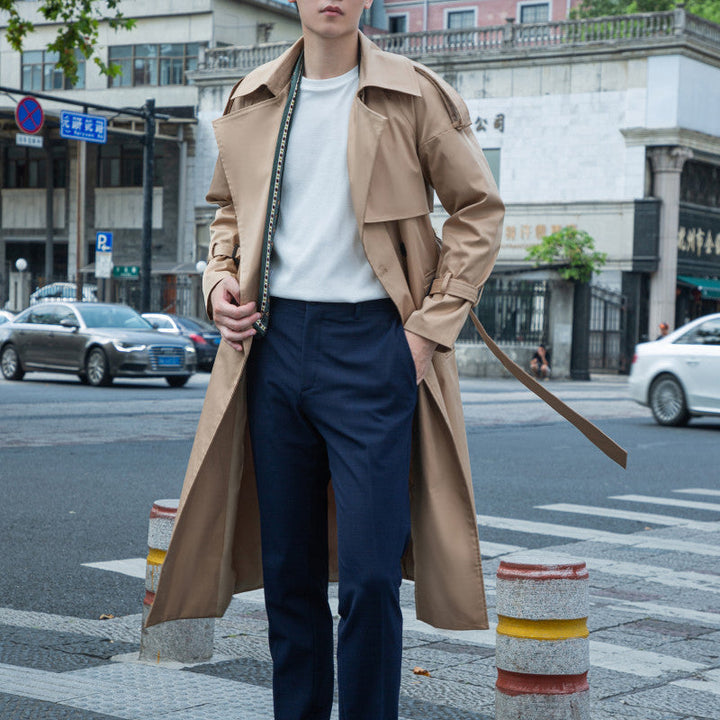 Trencz męski z paskiem w talii, z dwurzędowym zapięciem - na sezon przejściowy