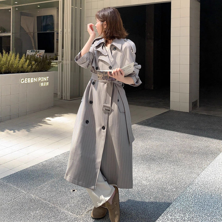 Damska elegancka Maxi długa Pinstripe Trench z na ramiona Pads i Gathered rękawami Lumaza
