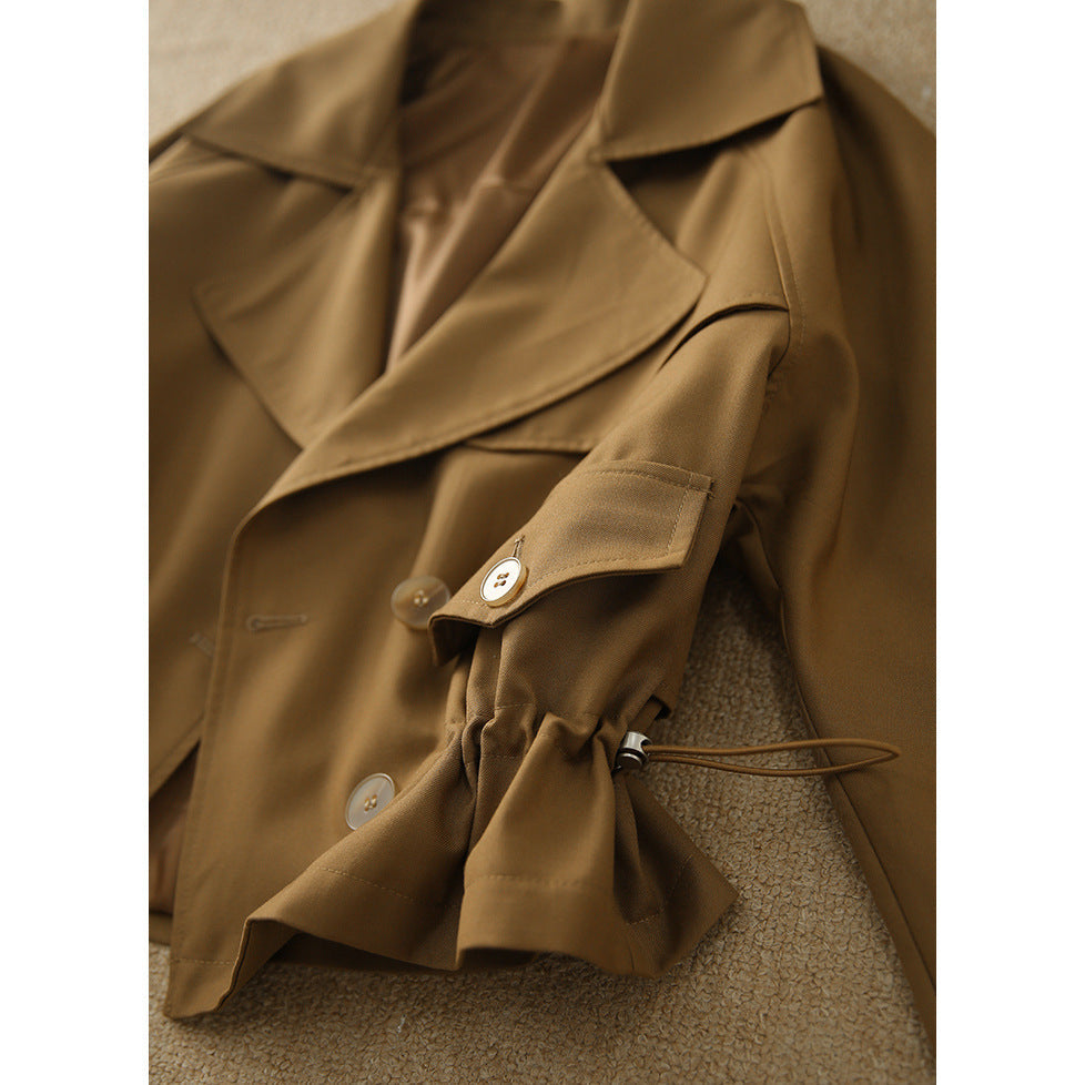 Damskas stylish transitional kurtka z elastic pasem Lumaza