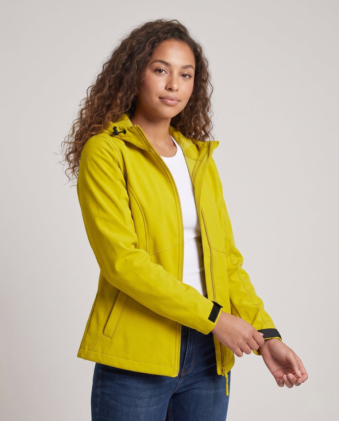 Damska Lekka Kurtka softshell z Kaptur, Dopasowana Sylwetka i Ukryty Kieszenie na zamek