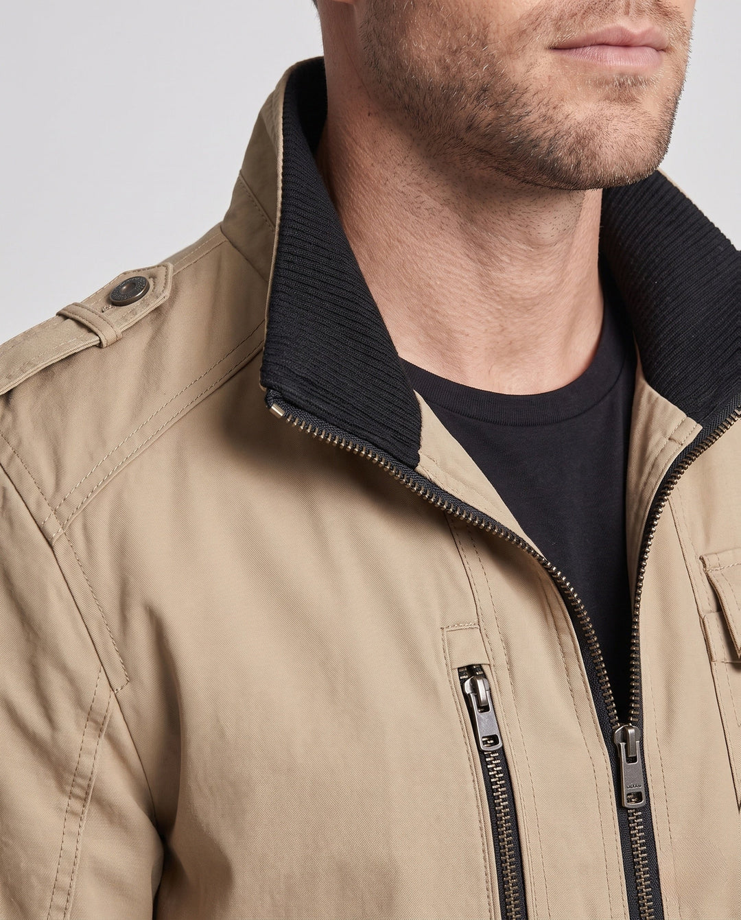 Męska lekka canvas field Blouson z stójką, Shoulder Straps, i kieszeniami z patkami