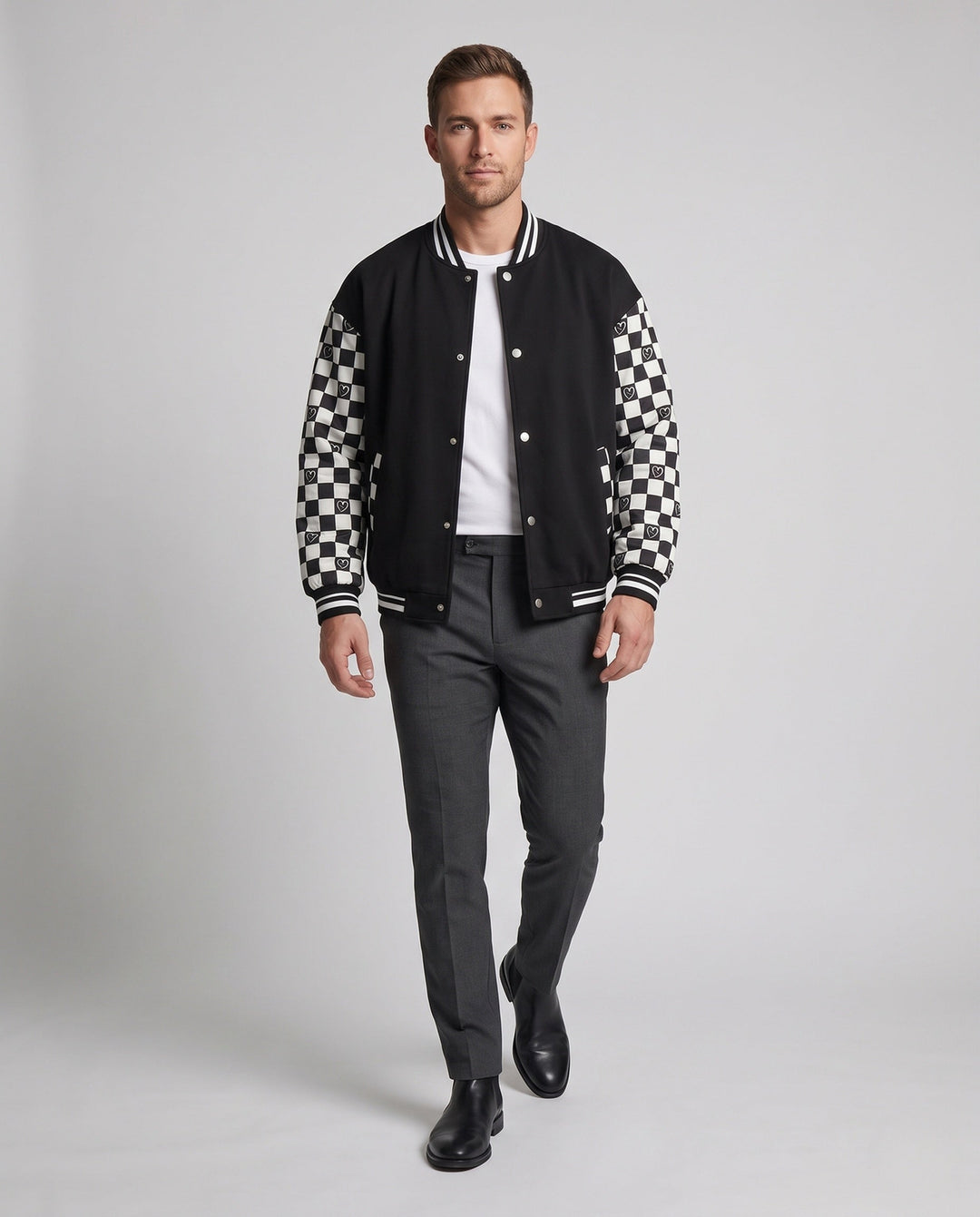 Męska Oversize bomberka kurtka w Varsity styl z Checkered wzór rękawy i w paski prążkowanymi mankietami