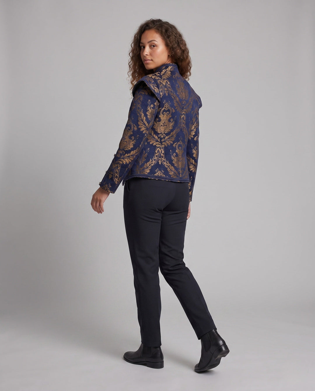 Damska Luxurious Jacquard kurtka z Intricate Embroidery Lumaza