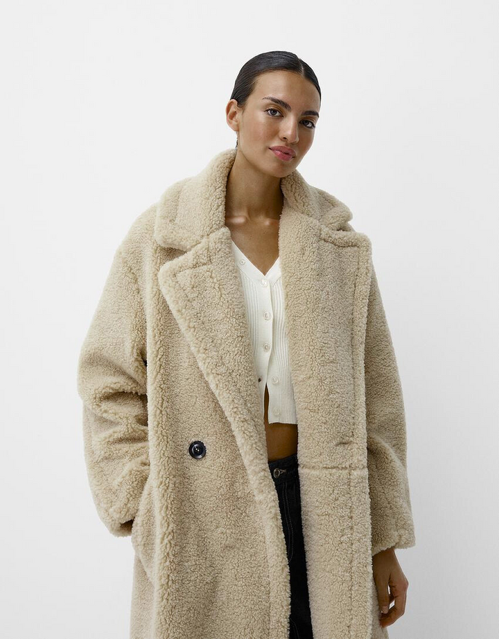 Kurtka damska teddy z lapel kołnierzem w długa model